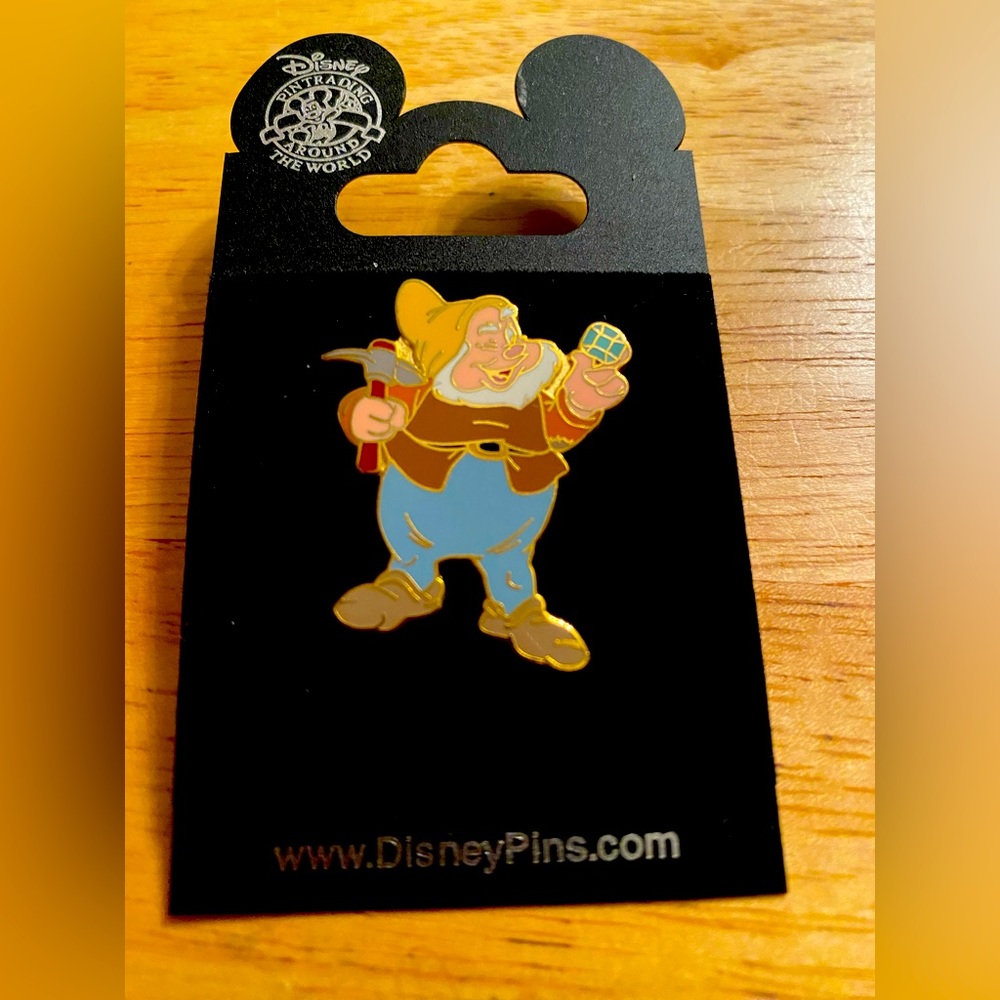 Gold mine dwarf pin.